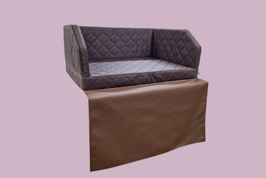 1739219121pelech carbox_web1.jpg